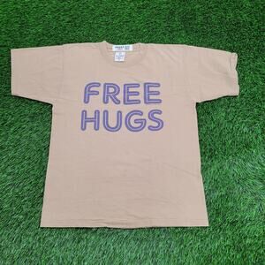Free-Hug Shirt Womens Medium 20x26 Beige Statement